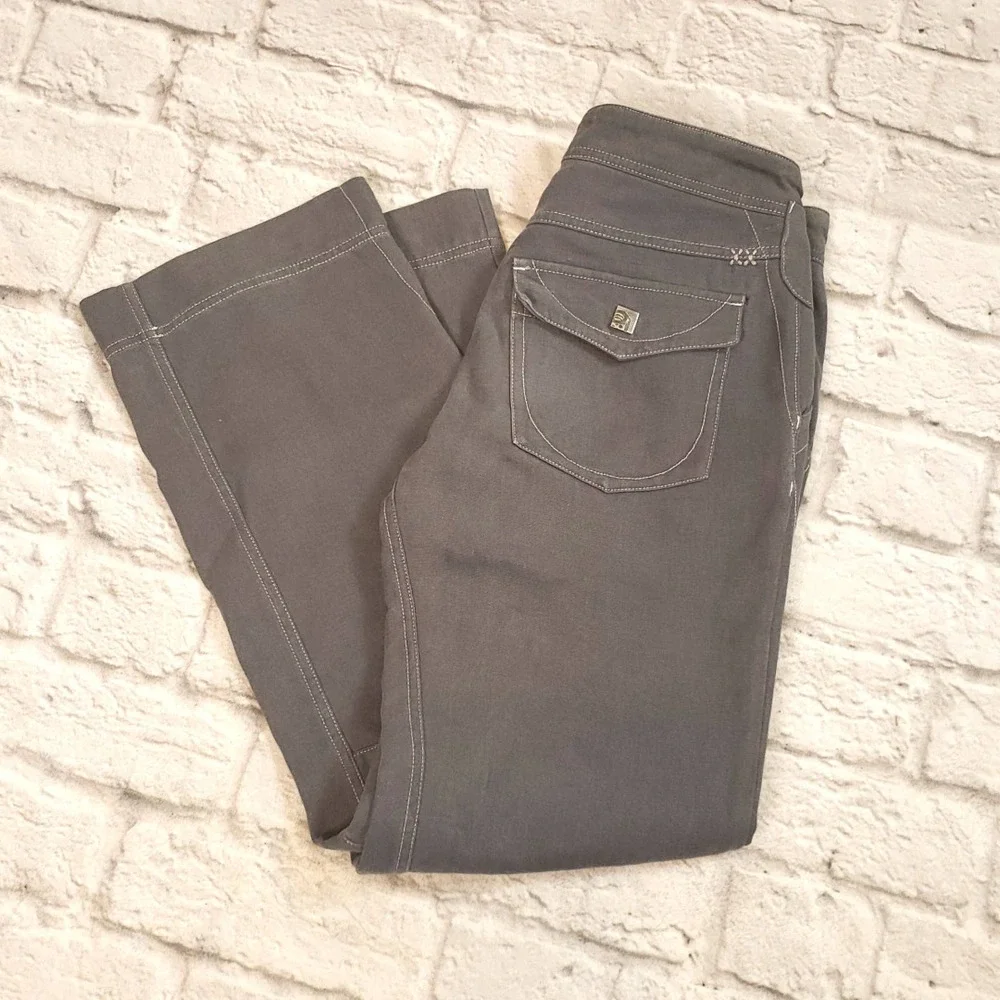Mountain Hard Wear Gray Pants/Jeans size 8